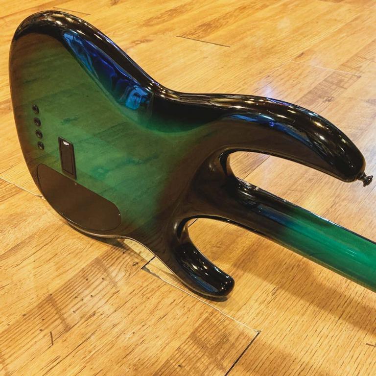 Carvin LB70 Custom Left-Handed Bass (Made in USA) - Image 3